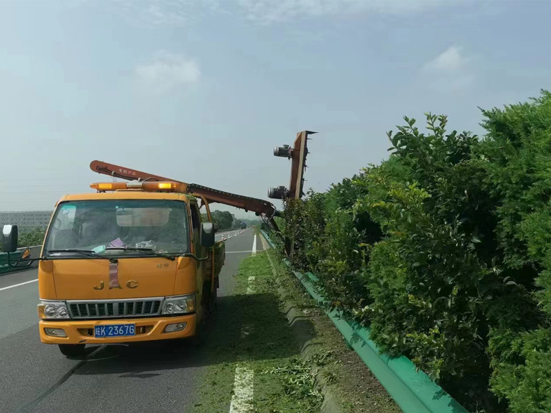 金華高速公路綠籬修剪機一次作業多長時間？